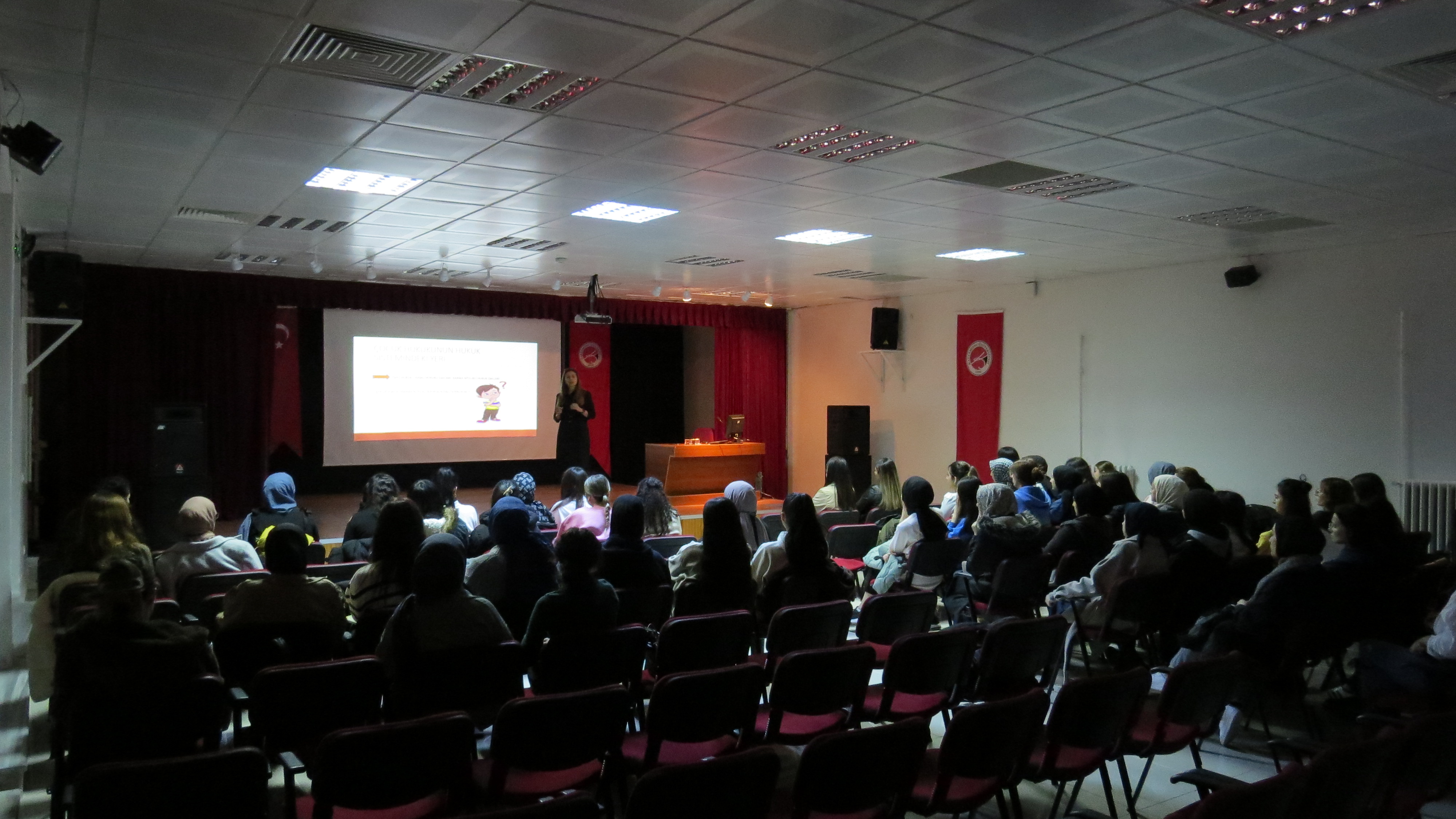 Yüksekokulumuzda “Çocuk Hakları Bağlamında: Hukuk ile İlgili Temel Kavramlar” Konulu Açık Ders Düzenlendi