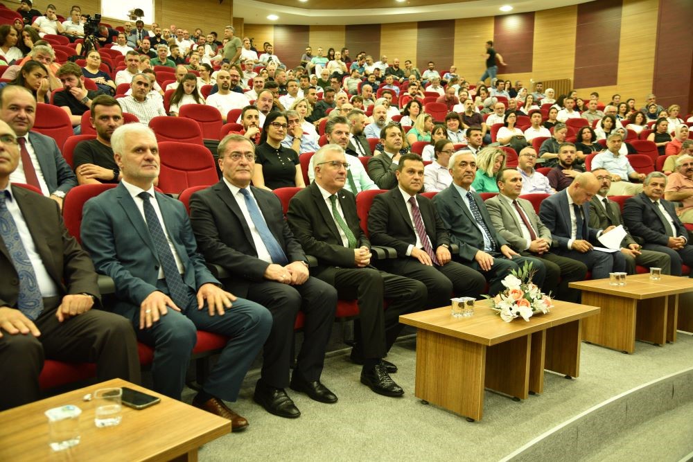 Kastamonu Üniversitesi’nde YÖKAK Başkanı Prof. Dr. Kocabıçak Akreditasyon Süreçlerini Anlattı