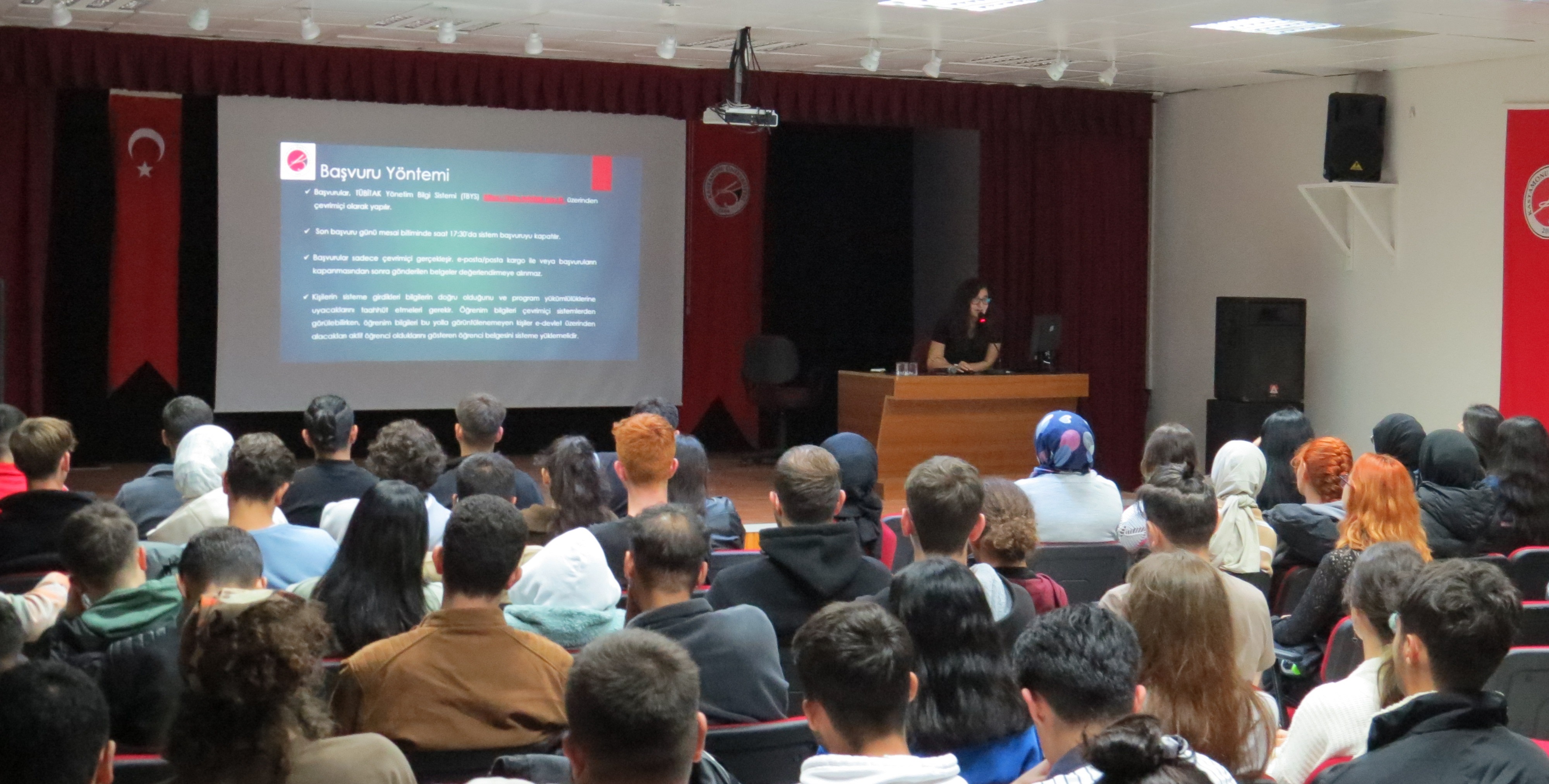 Meslek Yüksekokulumuzda Tübitak 2209A Projesi Yazma Eğitimi Verildi