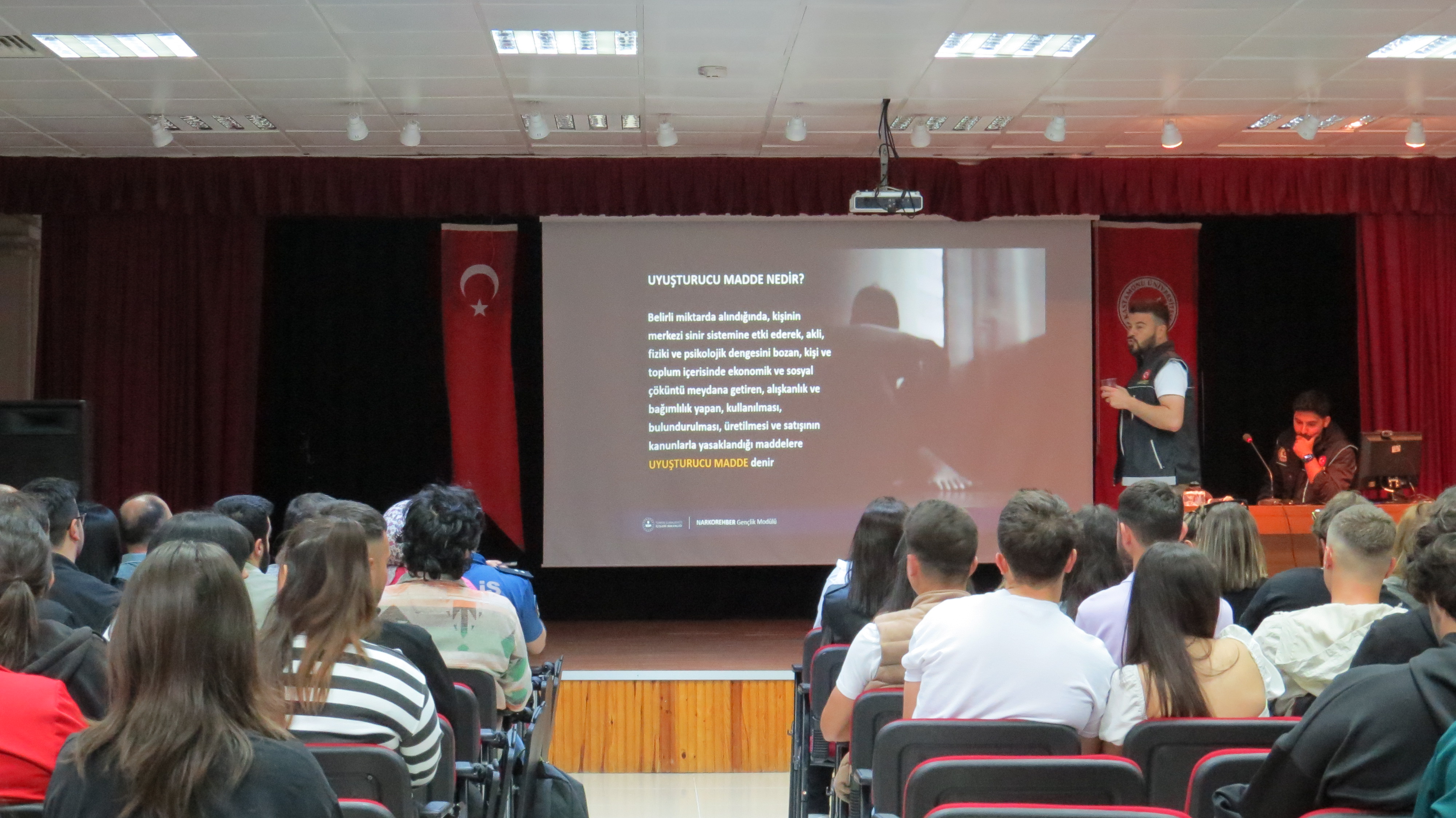 Meslek Yüksekokulumuzda Narko Gençlik Semineri Düzenlendi